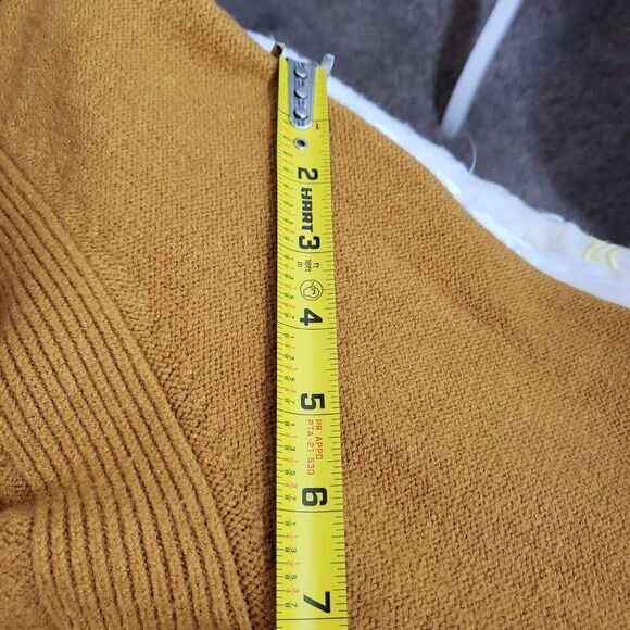 Used Anthropologie, Size Small Sweater  In good condition. - Picture 3 of 13